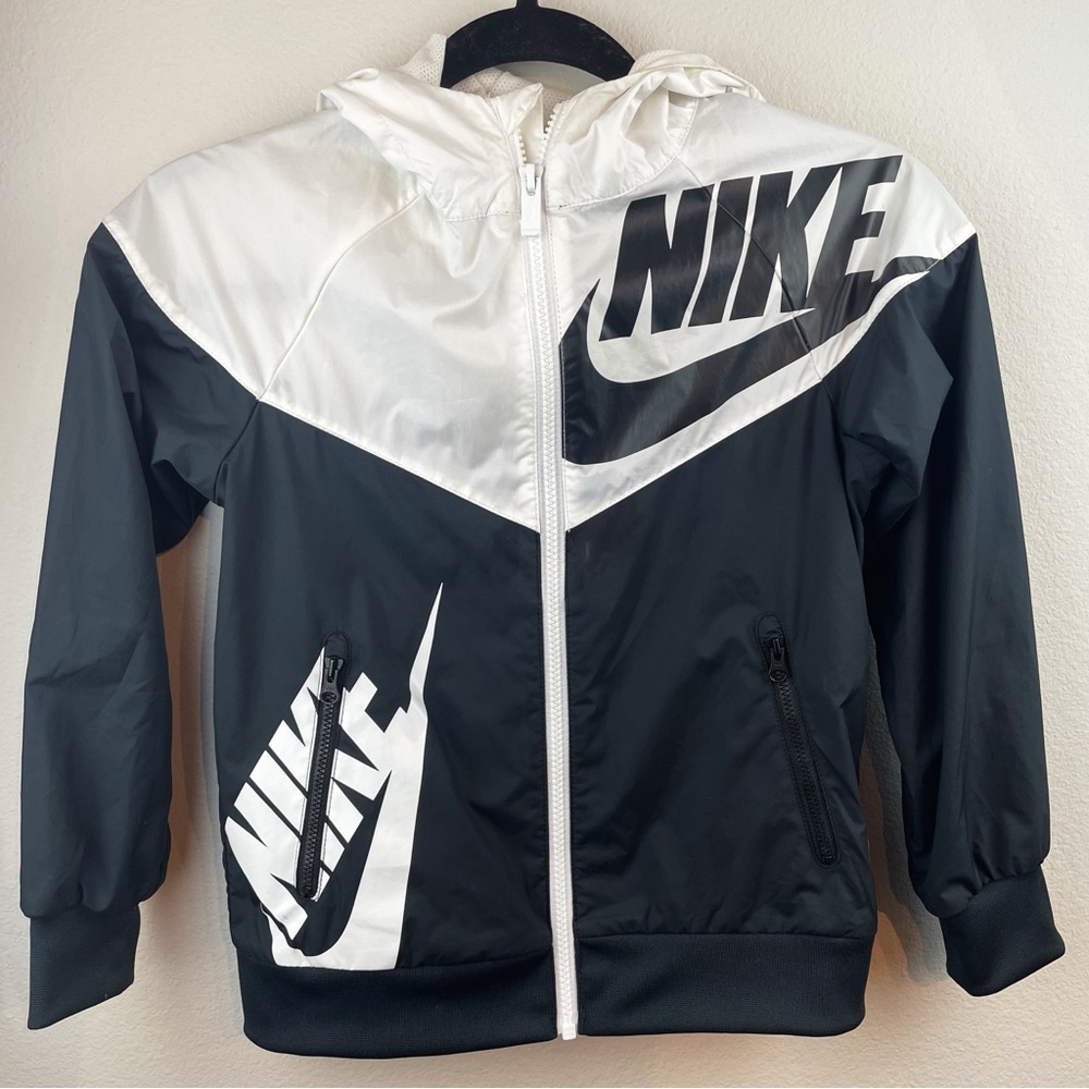 Kids NIKE Lightweight Jacket